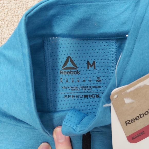 Reebok speedwick athletic shirt - Picture 3 of 3